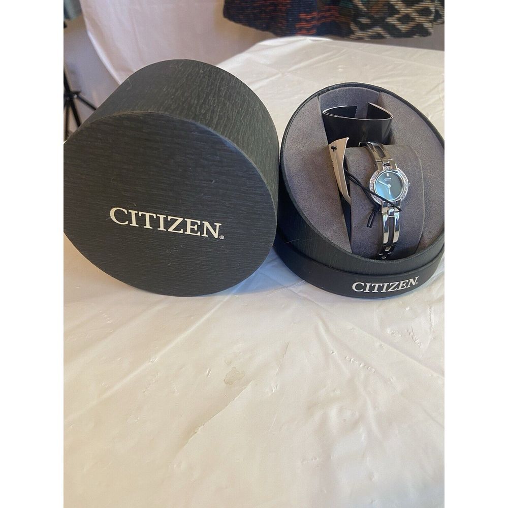 Women's Citizen Eco Drive Round Face Silhouette Bangle Watch EW9990-54E-NWT-Rare